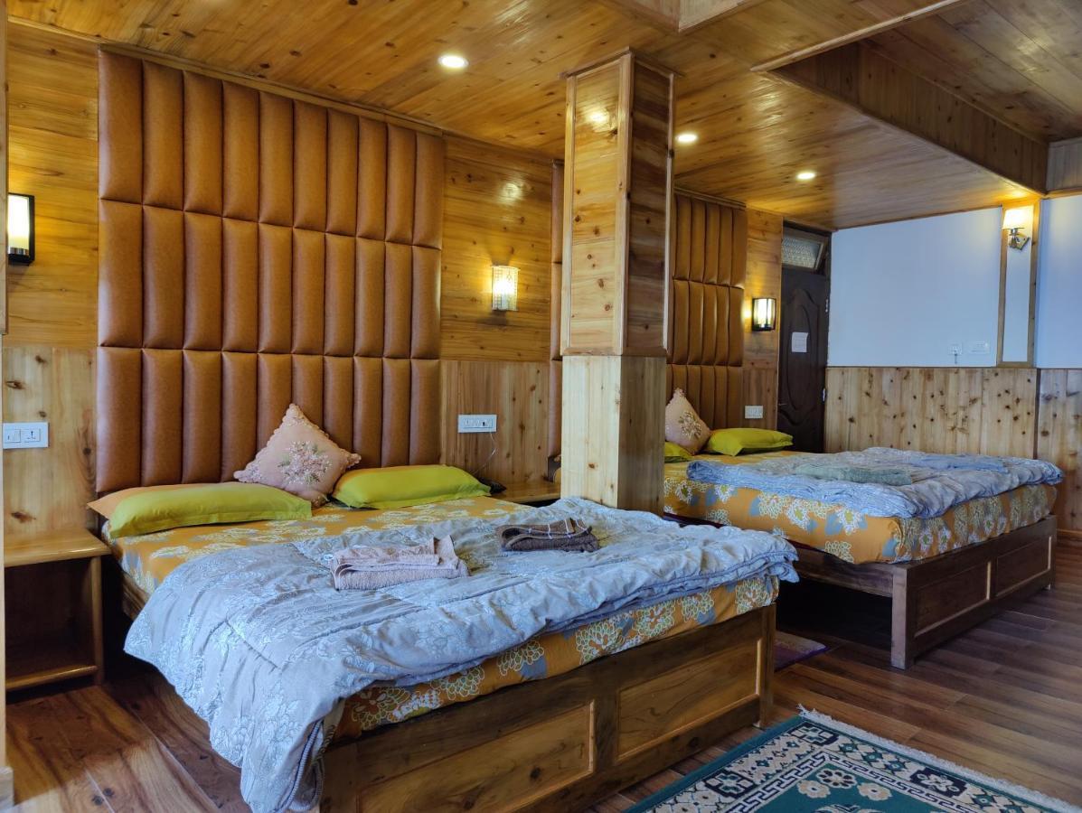 Hotel Golden Orchid Дарджилинг Экстерьер фото