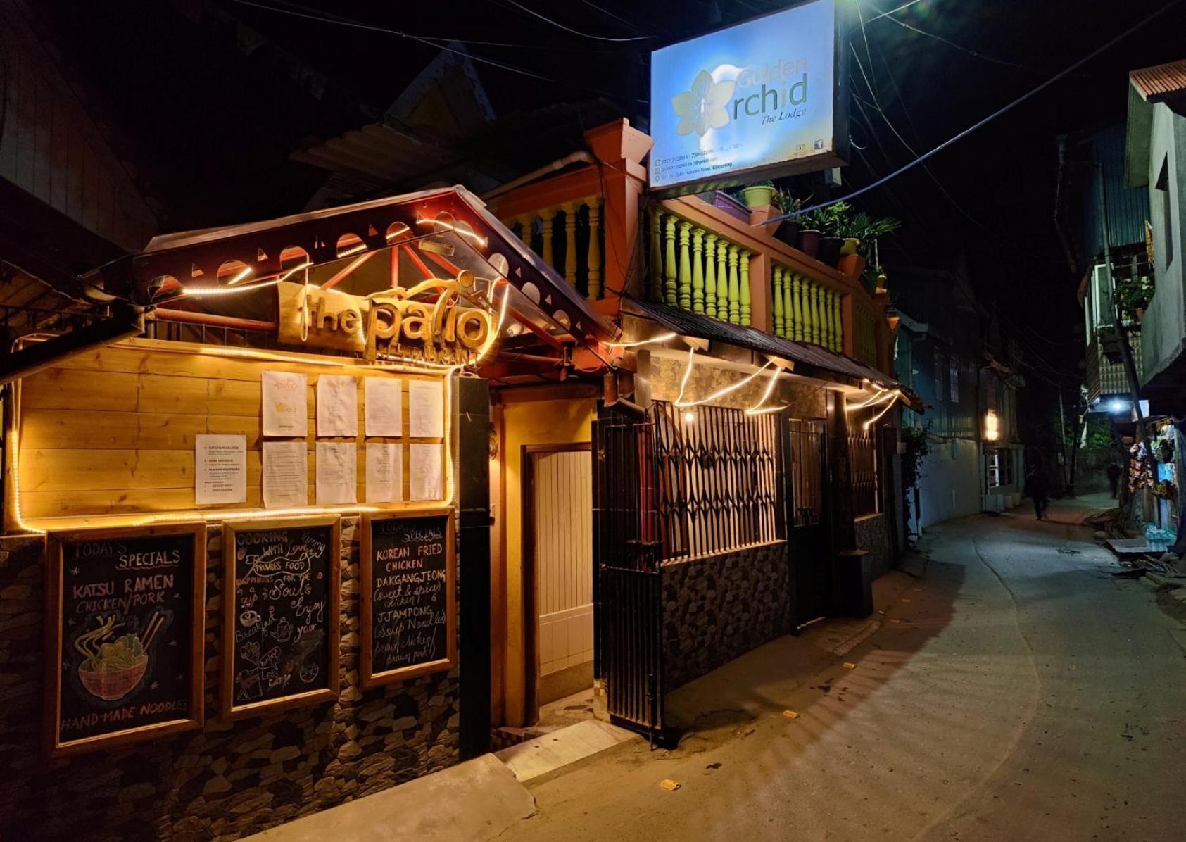 Hotel Golden Orchid Дарджилинг Экстерьер фото