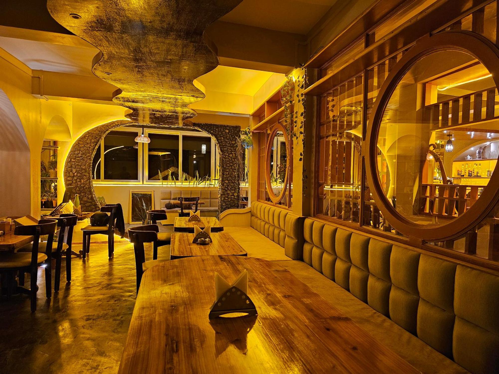 Hotel Golden Orchid Дарджилинг Экстерьер фото